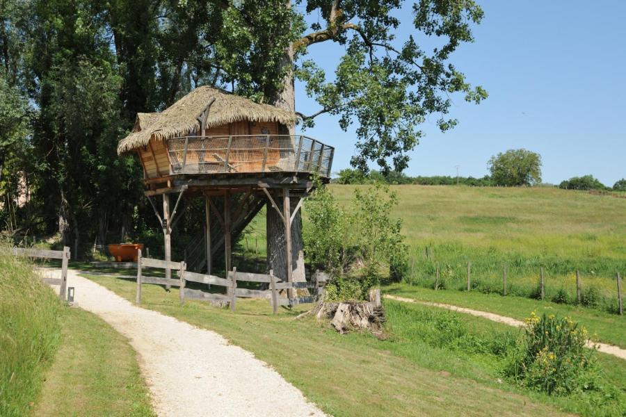 Domaine De Suzel Hotel Vignieu Exterior photo